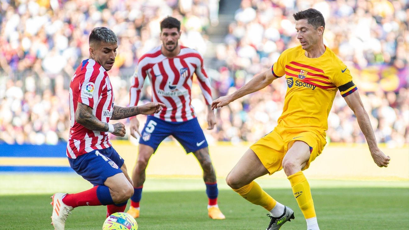 La racha victoriosa del Atlético termina en el Nou Camp tras perder 1-0