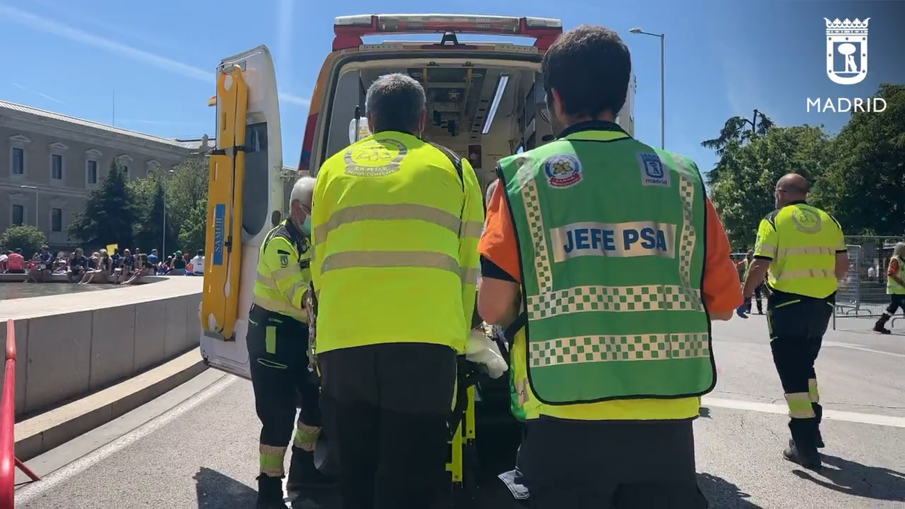 El Samur atiende a 147 participantes del Maratón de Madrid, dos graves