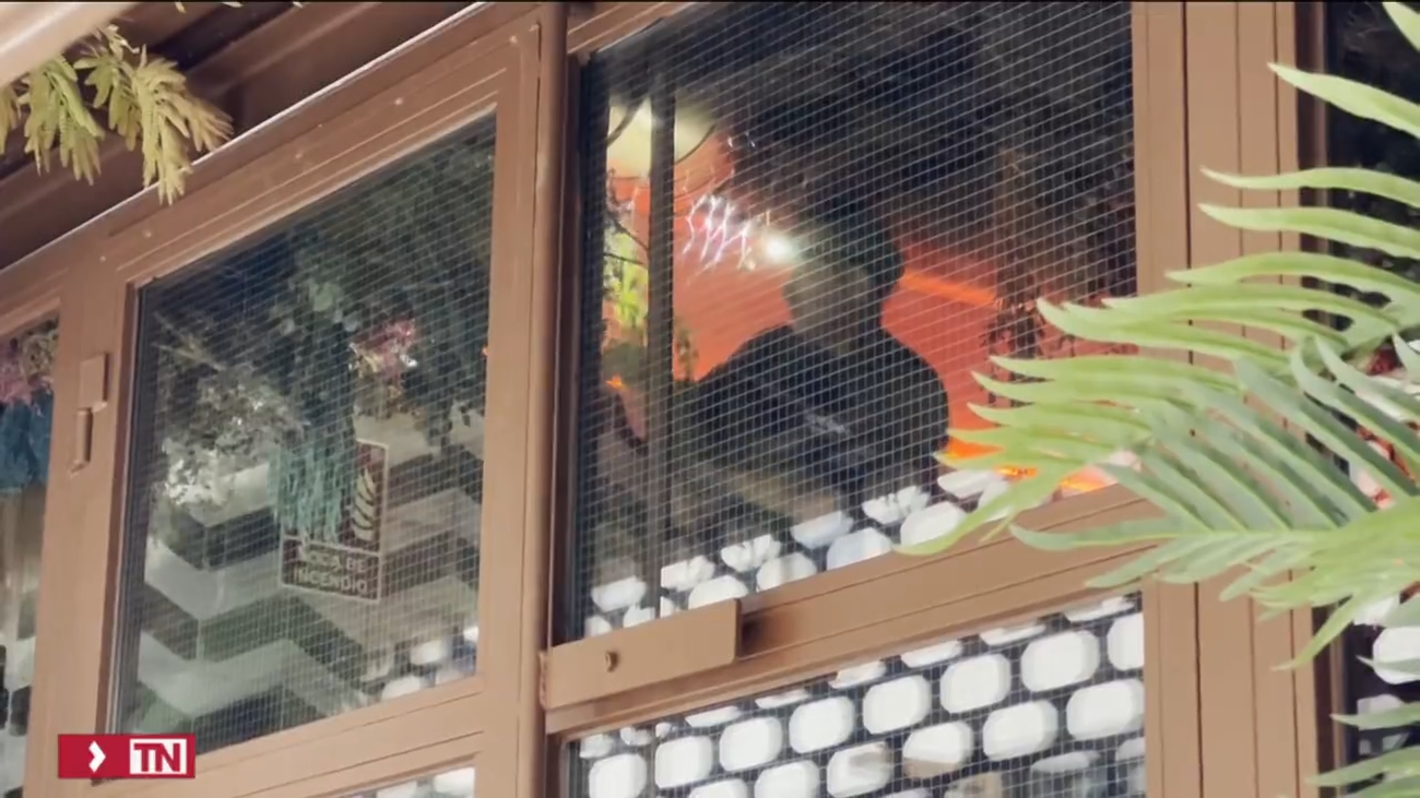 Dos ingresadas por el incendio en Manuel Becerra siguen graves y dos pasan a planta