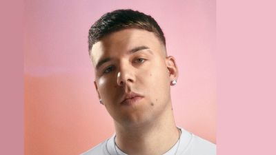 Quevedo presenta a su novia en Instagram y apaga rumores sobre Lola Índigo