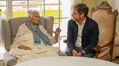 La primera concejal en la historia de Torrejón cumple 100 años