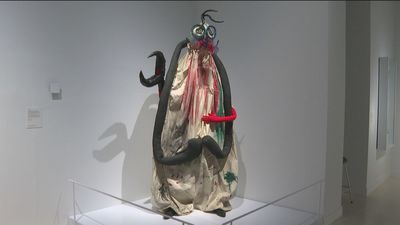Caixaforum presenta la exposición 'Dioses, magos y sabios' con obras de Miró, Feito o Tàpies