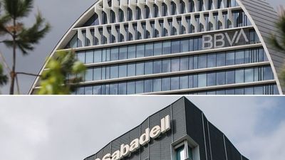 Sabadell y BBVA notan en sus beneficios el impacto del impuesto a la banca