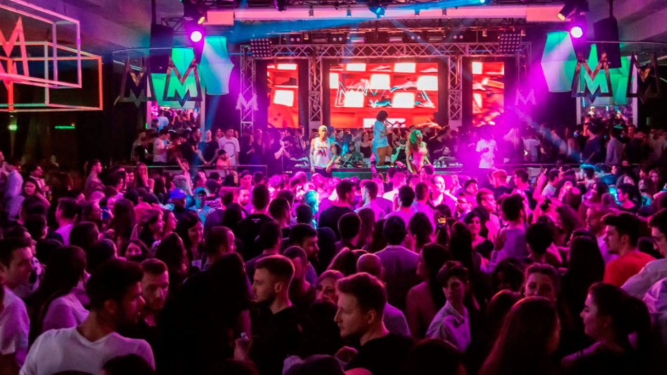 Desalojadas 200 personas de una sala de fiestas madrileña