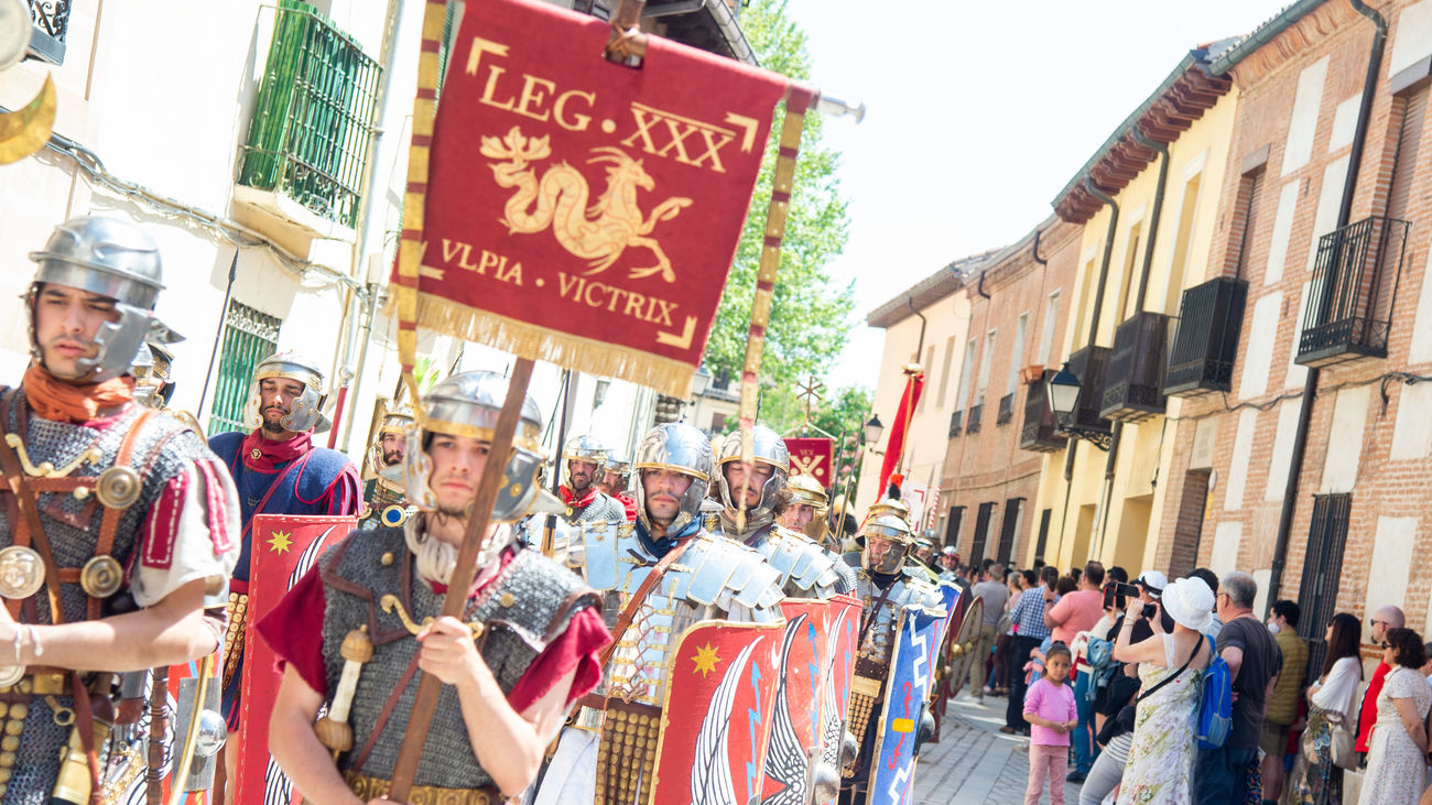 Legión romana por las calles de Alcalá