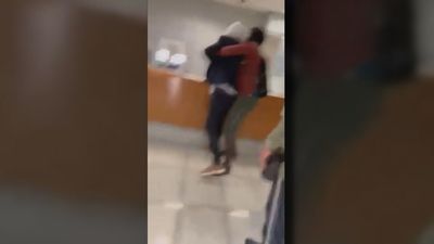 Un cliente frustra un atraco en un banco en Barcelona