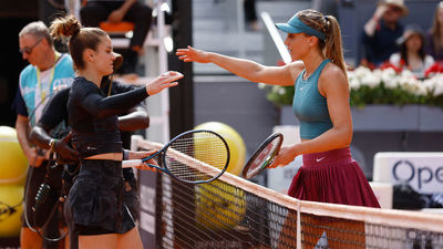 Paula Badosa cae ante la griega Maria Sakkari y se despide del Mutua Madrid Open