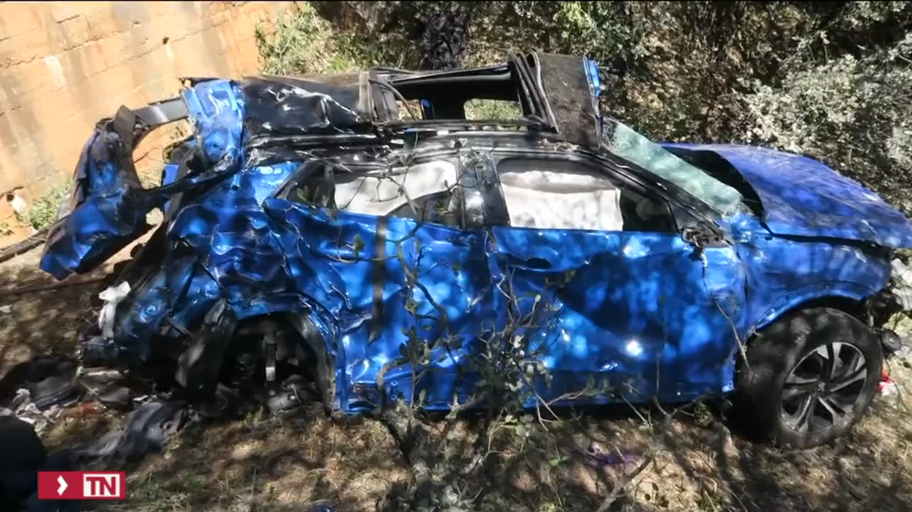 Dos muertos y 3 heridos al chocar su turismo contra un árbol en Matalebreras (Soria)