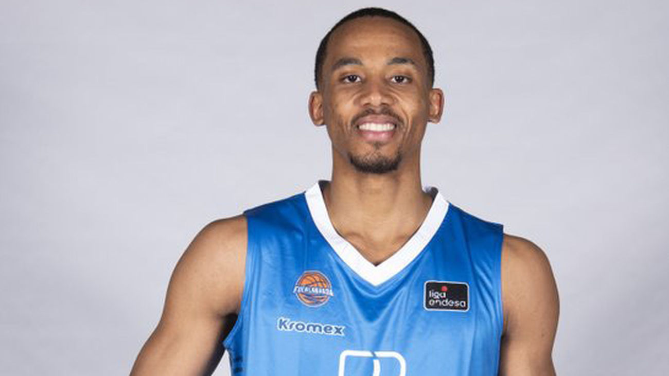 Ngouama, baja para lo que resta de temporada por una fractura en la mano