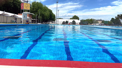 Las piscinas de Madrid se ponen a punto para su apertura