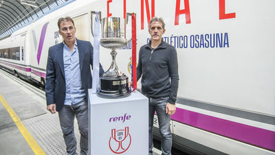 Martín Vázquez y Goikoetxea desembarcan la Copa en Sevilla