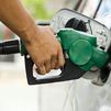 La gasolina baja un 1,16% y el gasóleo un 2,14%