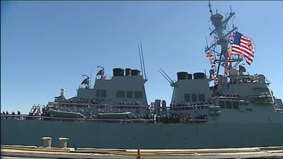Robles firma el acuerdo para el despliegue de dos buques adicionales de la Marina de EEUU en la Base Naval de Rota