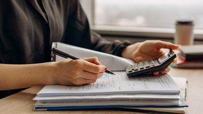 Consejos para rebajar los gastos que supone la vuelta al cole de septiembre