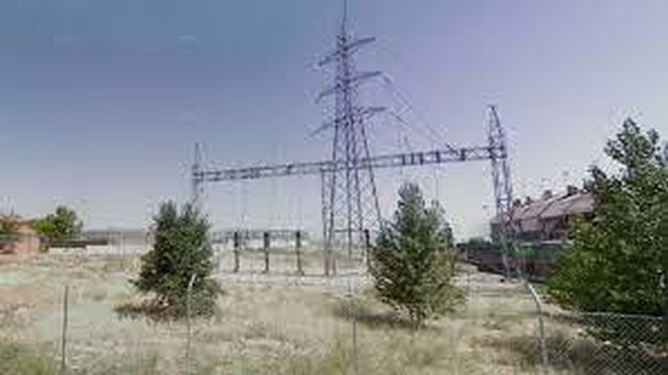Exigen retirar una torre de alta tensión entre Leganés y Fuenlabrada