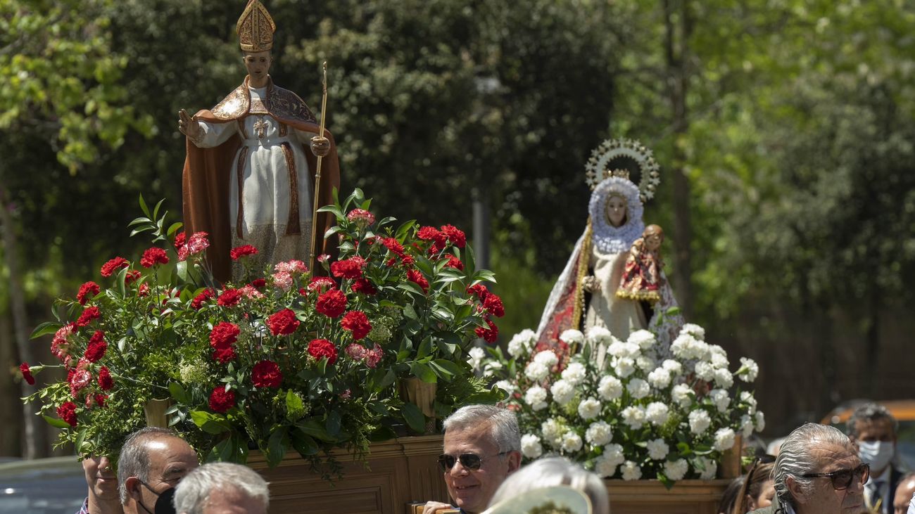 Húmera celebra San Gregorio con una fiesta 'ochentera'
