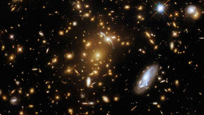 Hubble capta un leviatán cósmico