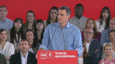 Sánchez anuncia un bono para que los mayores de 65 vayan los martes al cine por dos euros