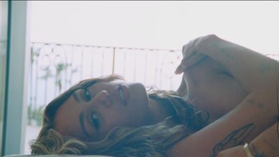 Miley Cyrus publica su nuevo éxito, 'Jaded'