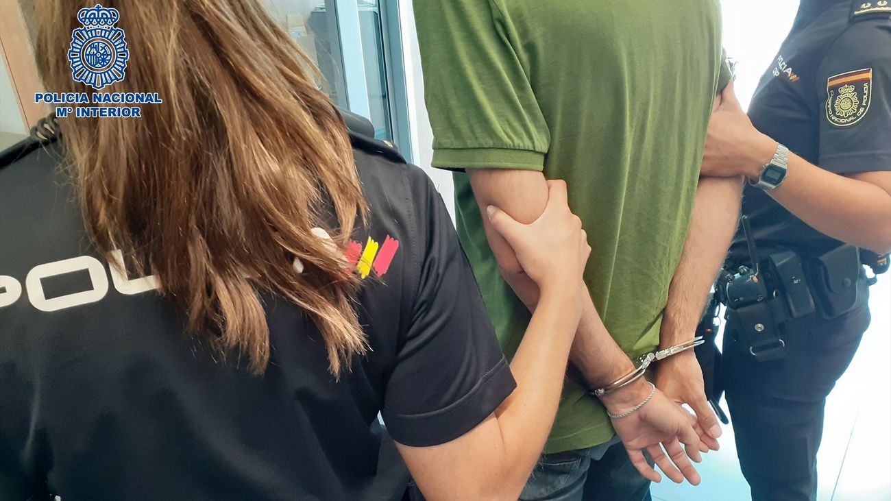 Dos detenidos en La Rioja  por denunciar falsamente cargos en sus tarjetas