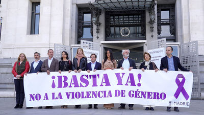 Madrid guarda silencio por la mujer asesinada en Móstoles