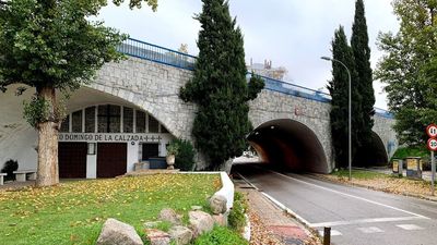 ¿Sabes dónde está la Capilla del Puente situada bajo la M30?