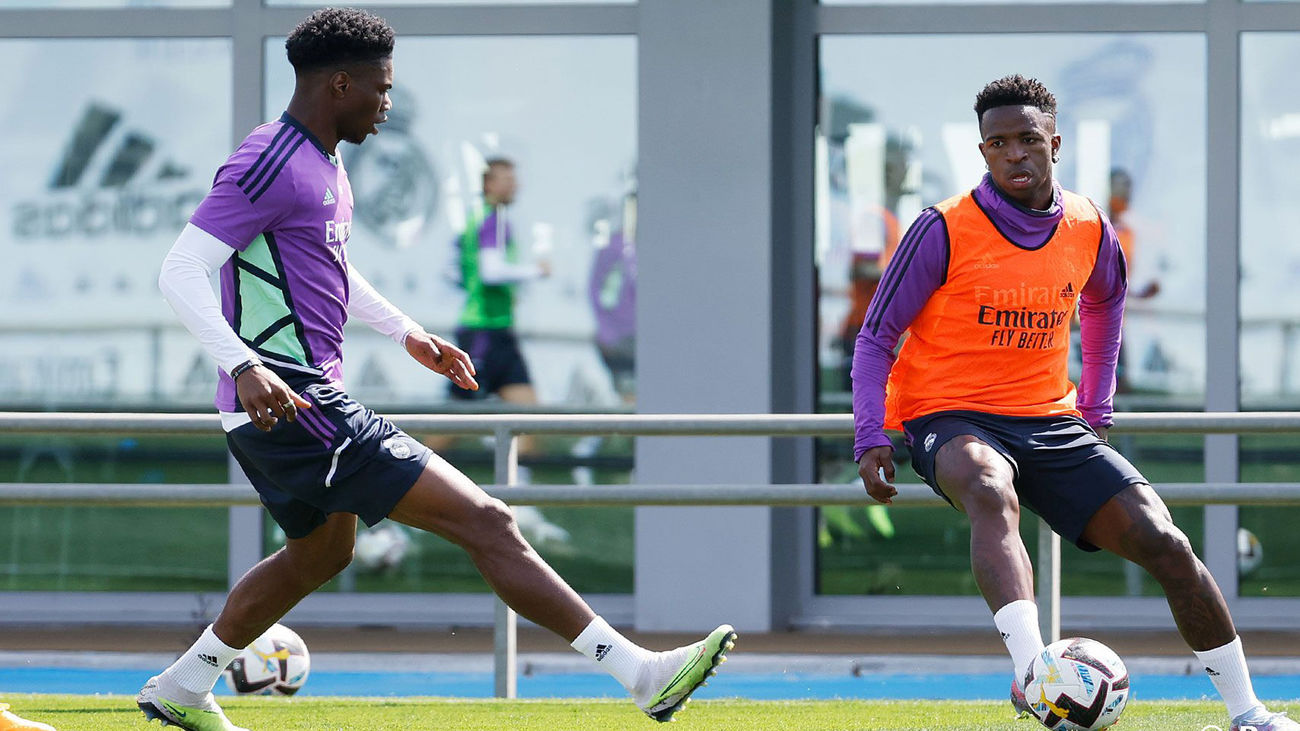 El Real Madrid vuelve a entrenar tras debacle en la Champions