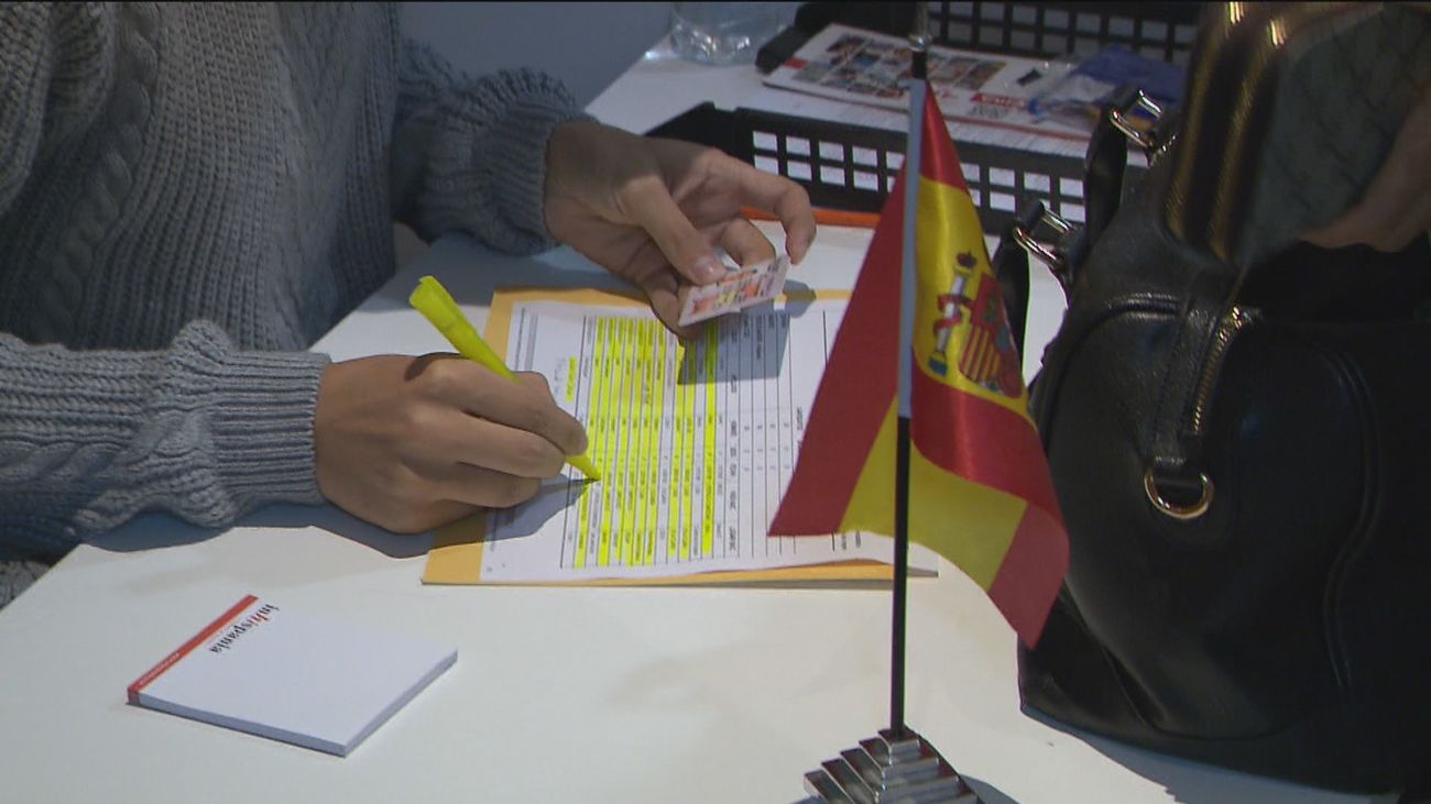 Las solicitudes de nacionalidad aprobadas en febrero se dispararon casi en un 50%