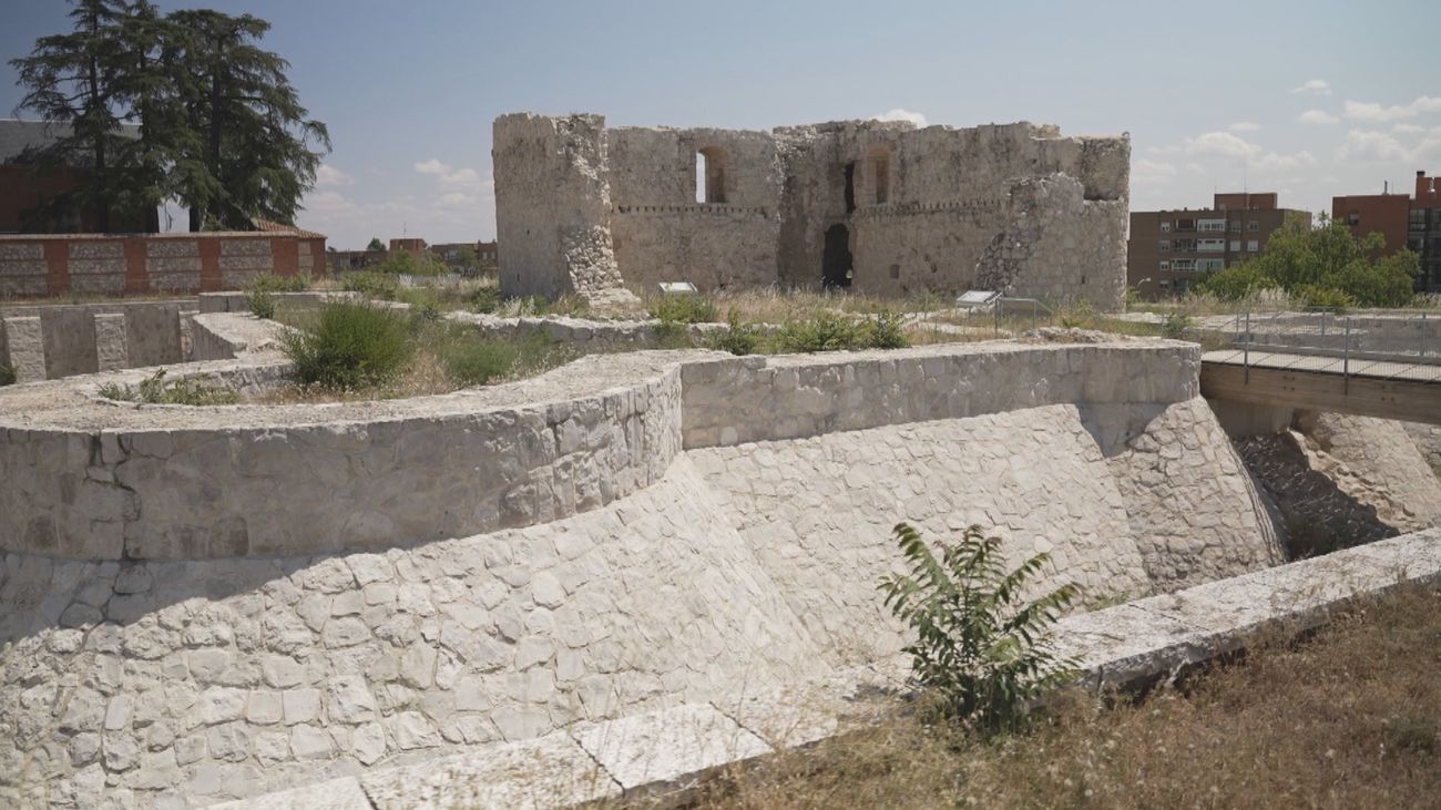 Alameda de Osuna cuenta con el único castillo medieval que se conservan en Madrid