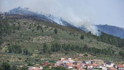 Mejora la situación del incendio de Las Hurdes y Gata
