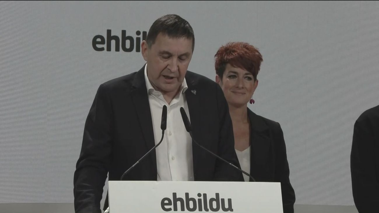 Bildu crece en intención de voto y necesitaría a los socialistas vascos