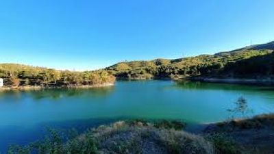 Rescatadas dos chicas de un pantano en Málaga que huían de cuatro agresores