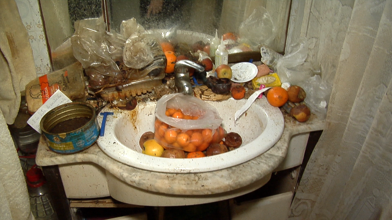 Piden ayuda en Morata de Tajuña para un vecino con síndrome de Diógenes