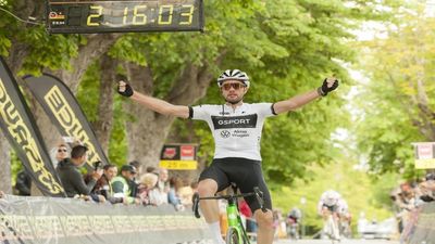 Josemi Fernández es el más fuerte del Memorial David Montenegro de El Escorial
