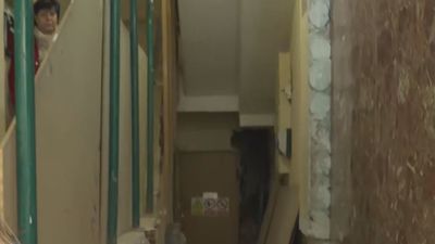 Vecinos de Latina, con la obra del ascensor paralizada por la negativa de un local comercial