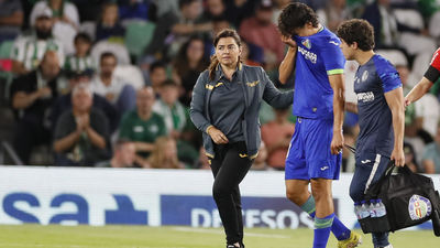 Se confirma la lesión grave de Enes Unal, tiene roto el cruzado