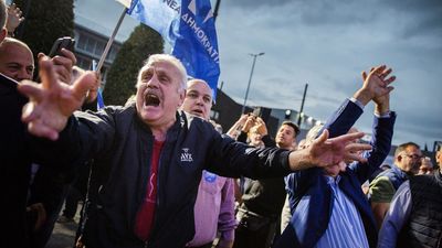 Grecia constituye y disuelve su nuevo Parlamento en 24 horas