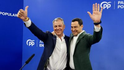 Andalucía se tiñe de azul un año después de la victoria de Juanma Moreno