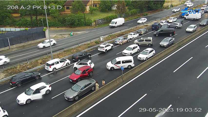 Accidente en el kilómetro 8 de la A-2 por la tormenta en Madrid / REDACCIÓN