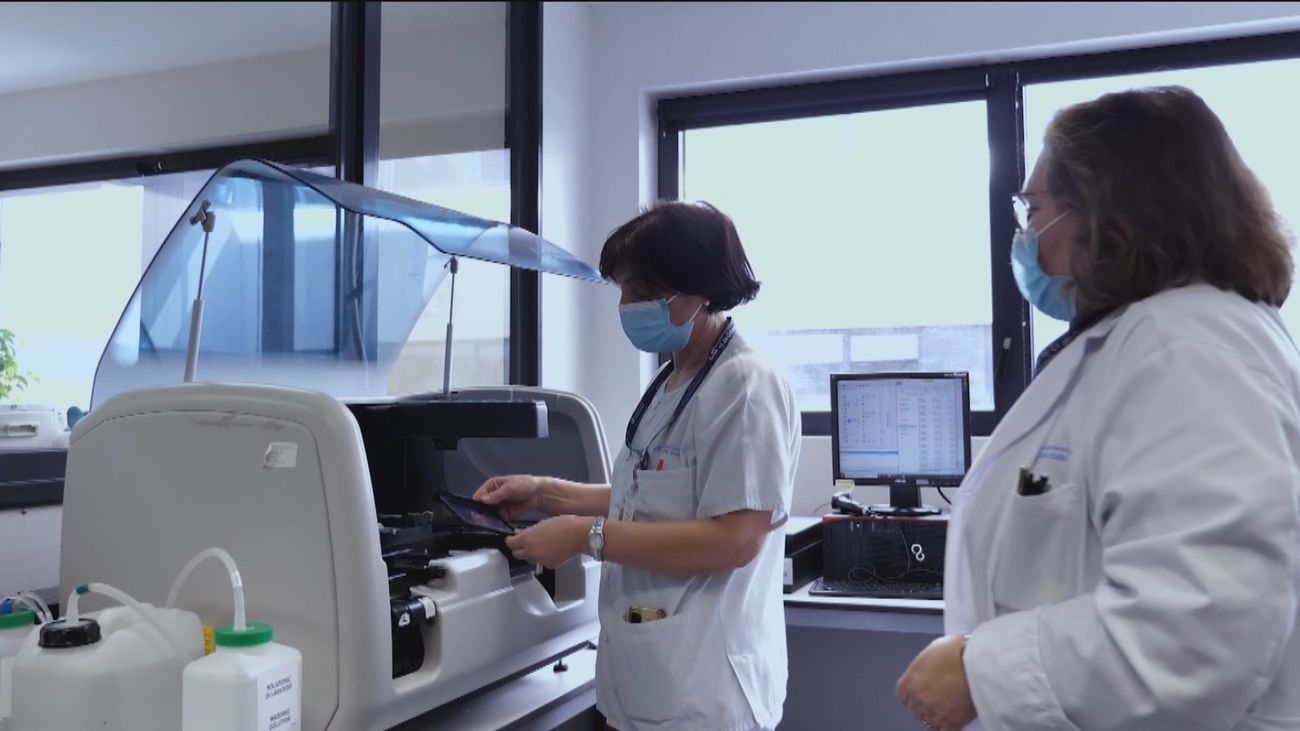 El Hospital 12 de Octubre recibe la acreditación de ENAC en cinco servicios de análisis