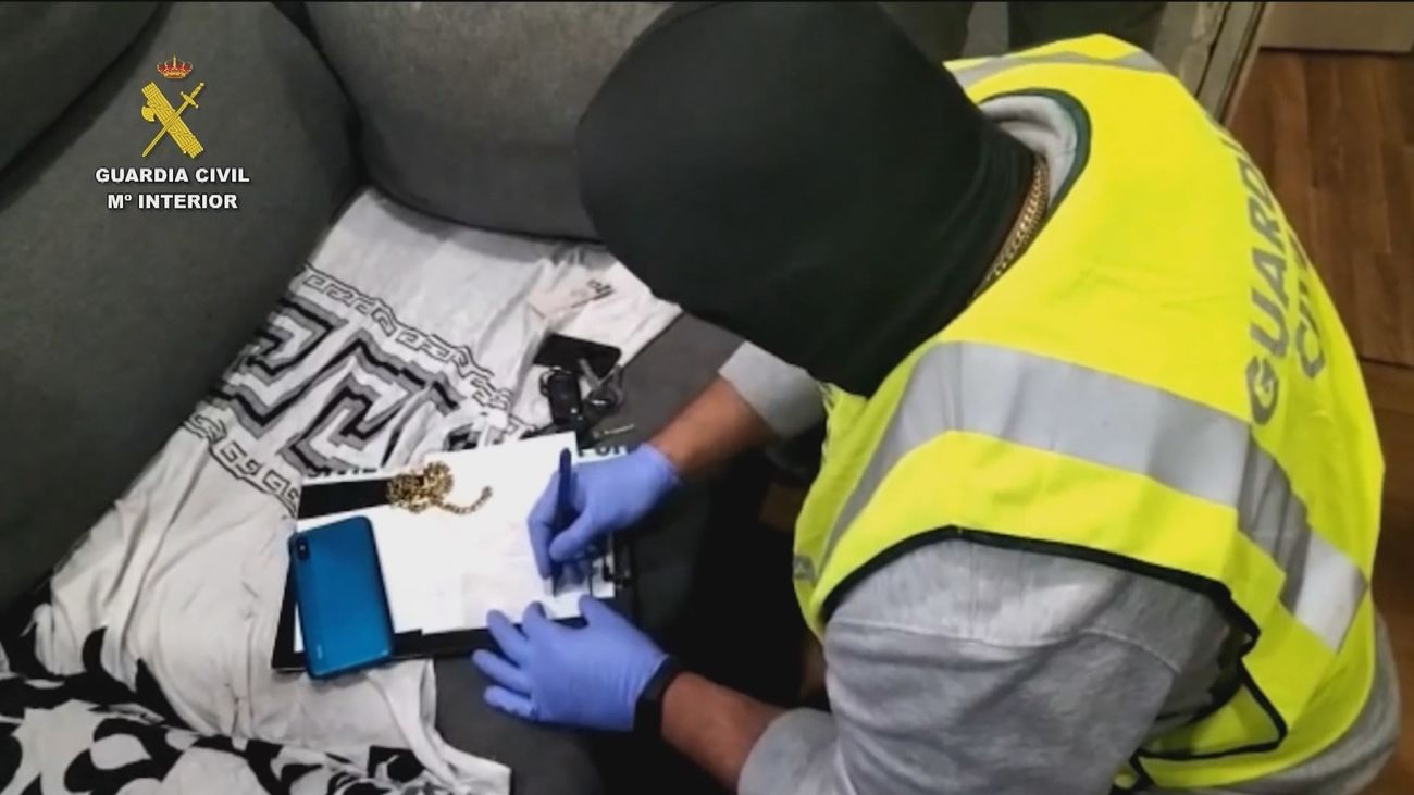 Cuatro detenidos por robar con violencia 30.000 euros a dos ancianos en su domicilio