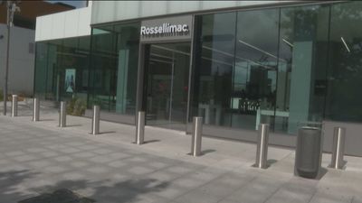 Se investigan los robos por alunizaje a la tienda de Apple en el centro comercial Caleido