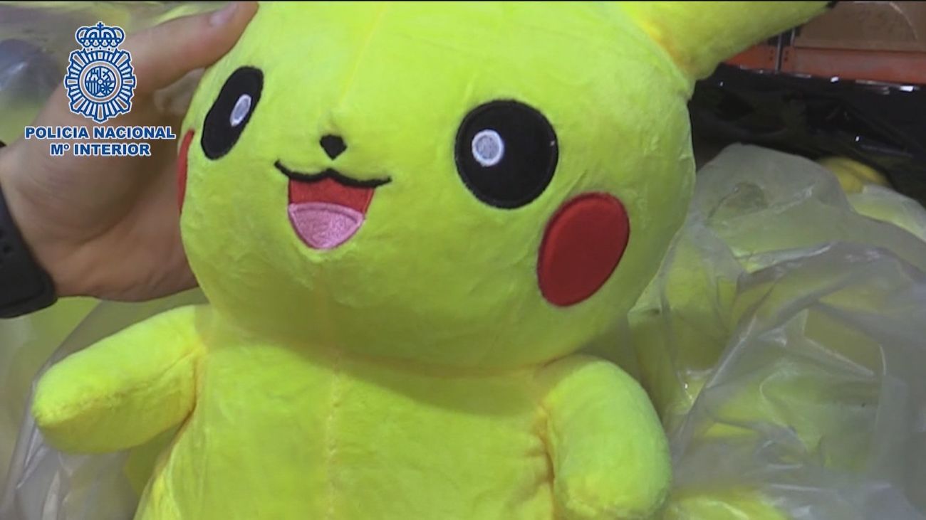 Dos detenidos en Cobo Calleja en una de las incautaciones  de productos falsos más importantes hasta la fecha