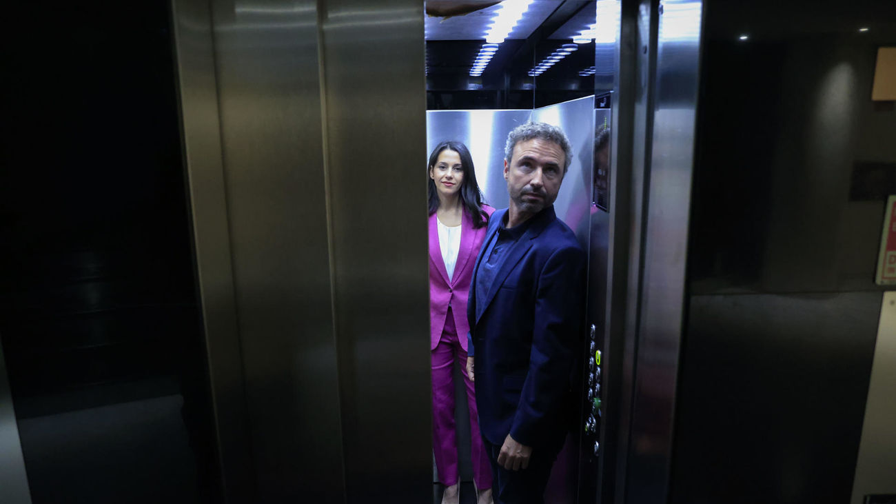 Inés Arrimadas, emocionada, deja la política: "Es una decisión difícil"