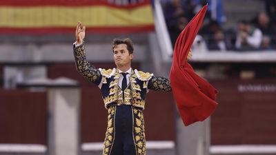 Muestra de autoridad del diestro Daniel Luque, al que le niegan la Puerta Grande