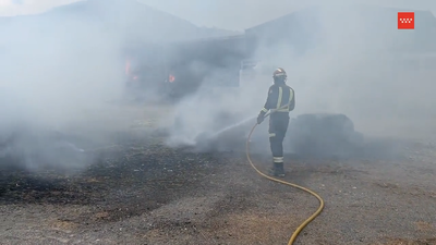 Extinguido un incendio en un complejo ganadero en Valverde de Alcalá