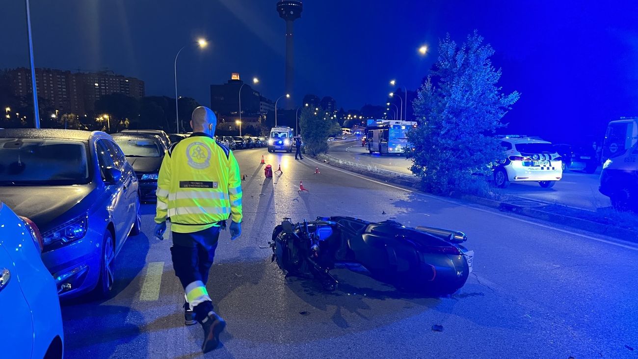 Herido grave un motorista en un accidente en la avenida Marqués de Corbera