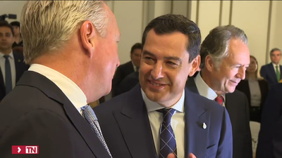 Moreno pide por carta a Sánchez que cese el "acoso a los agricultores de Huelva"