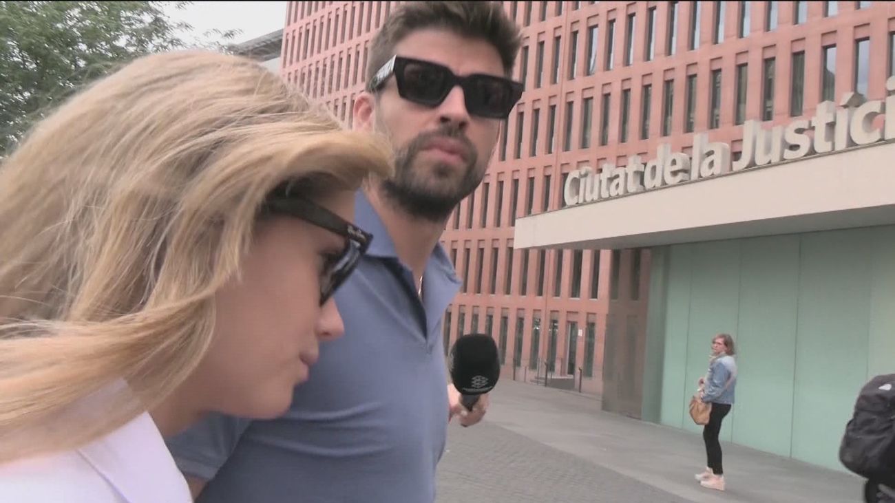 Condenan a un año de cárcel a un paparazzi por acosar a Clara Chía