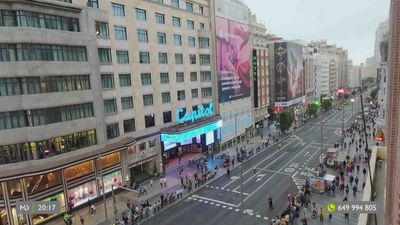 Cortan la Gran Vía para la presentación de una película de Chris Hemsworth